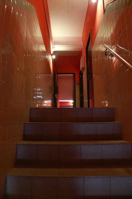 Gibbon Guesthouse Kuching Exterior photo
